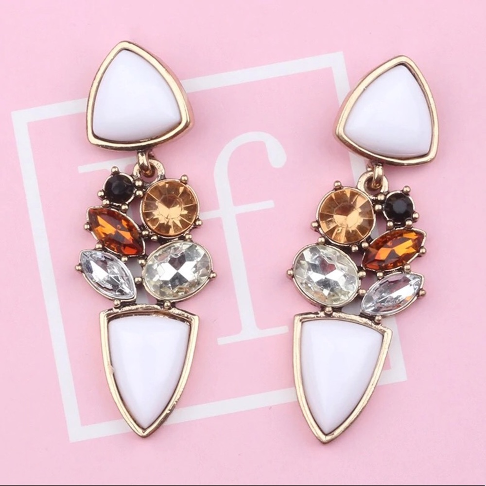 White Fashion Earrings - Picture 7 of 8